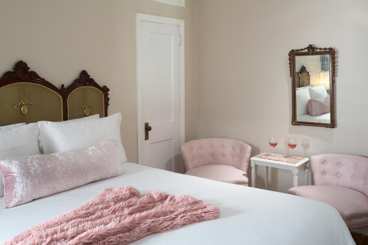 Akwaaba Philadelphia Bed & Breakfast ภายนอก รูปภาพ